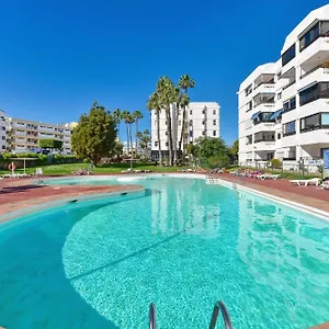https://design-apartment.in-canary-islands.com